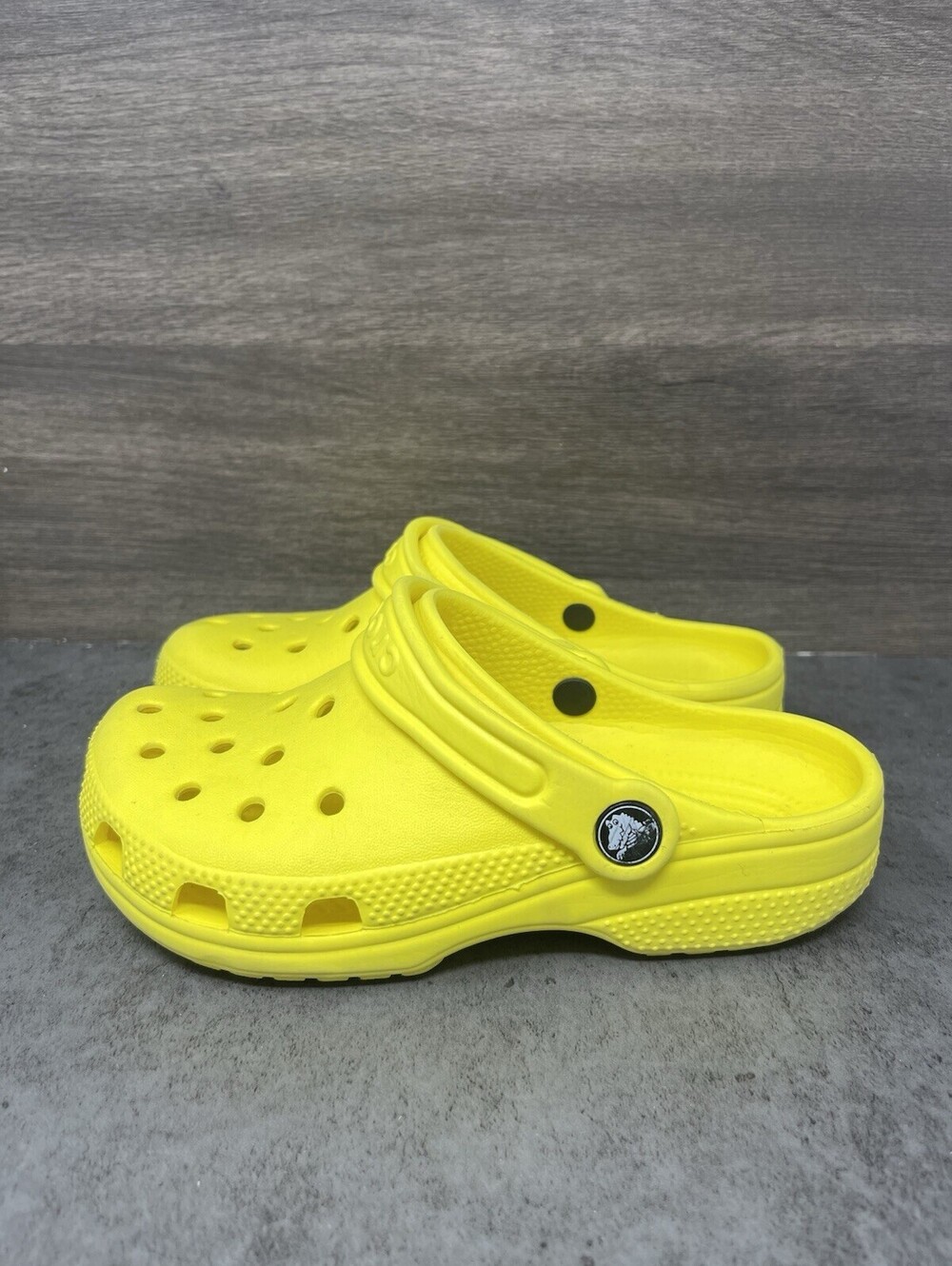 Crocs Classic Clog Kids Size 2 Bright Yellow Slip On Comfort Water Shoes